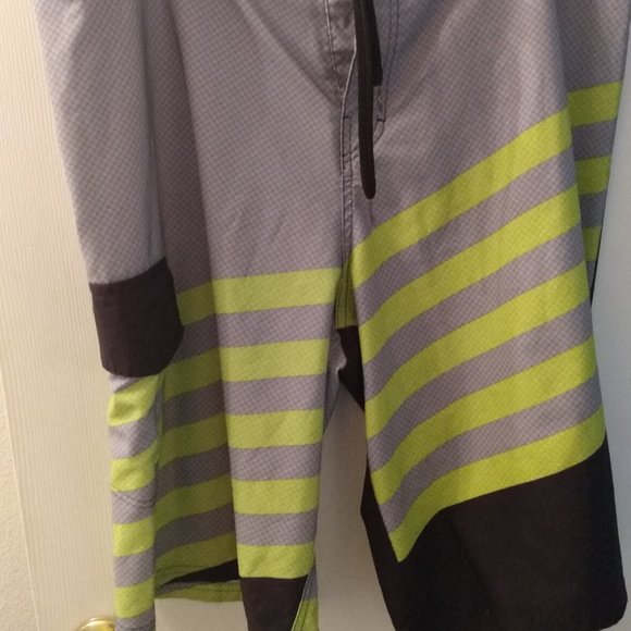 MEN'S OPFLEX OP 4-WAY STRETCH SHORTS SIZE 36 - Picture 6 of 8